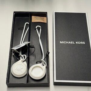 Michael Kors 2 Pack Logo Apple Air Tag Case/Bag Charm NWT